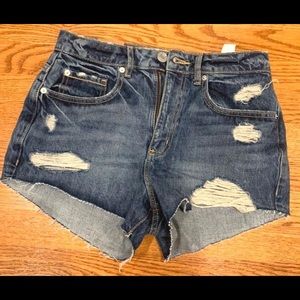 Garage festival shorts